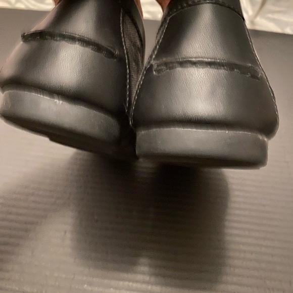 Women’s shoes - Picture 2 of 10